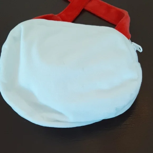 Hello Kitty Plush Crossbody Bag - Picture 4 of 7